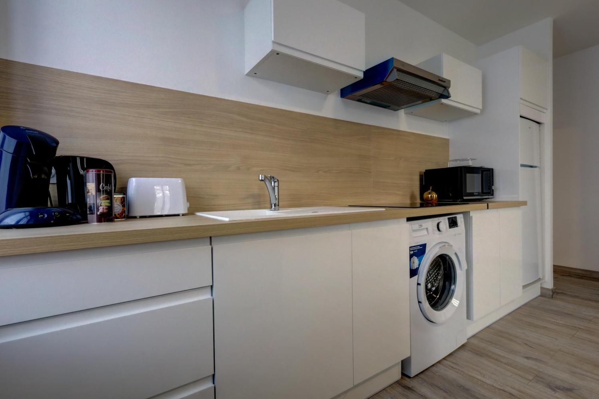 Appartamento Le Westy 1 Hieres-Sur-Amby Esterno foto