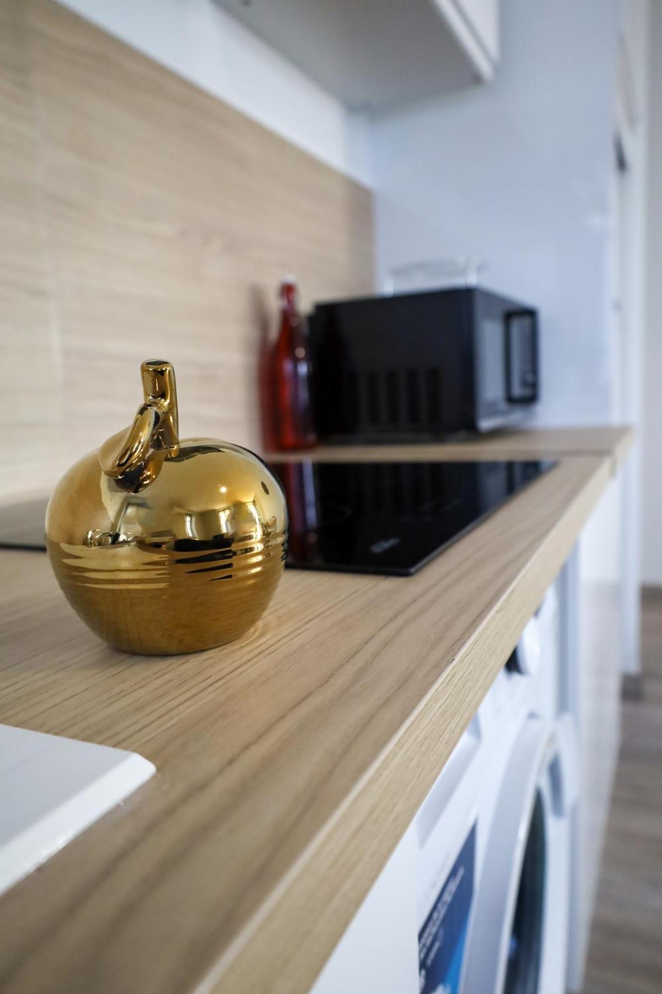 Appartamento Le Westy 1 Hieres-Sur-Amby Esterno foto